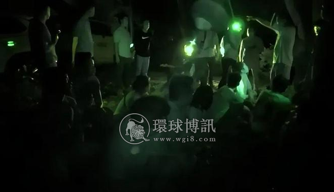 云南惊现“墓地赌场”，有专人放风！被抓时现金散落满地，查扣赌资20万余元...