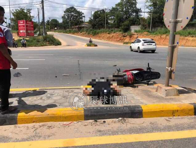 西港一男子骑摩托撞上汽车，窒息死亡