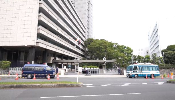 日本自民党超10人有意竞选新总裁