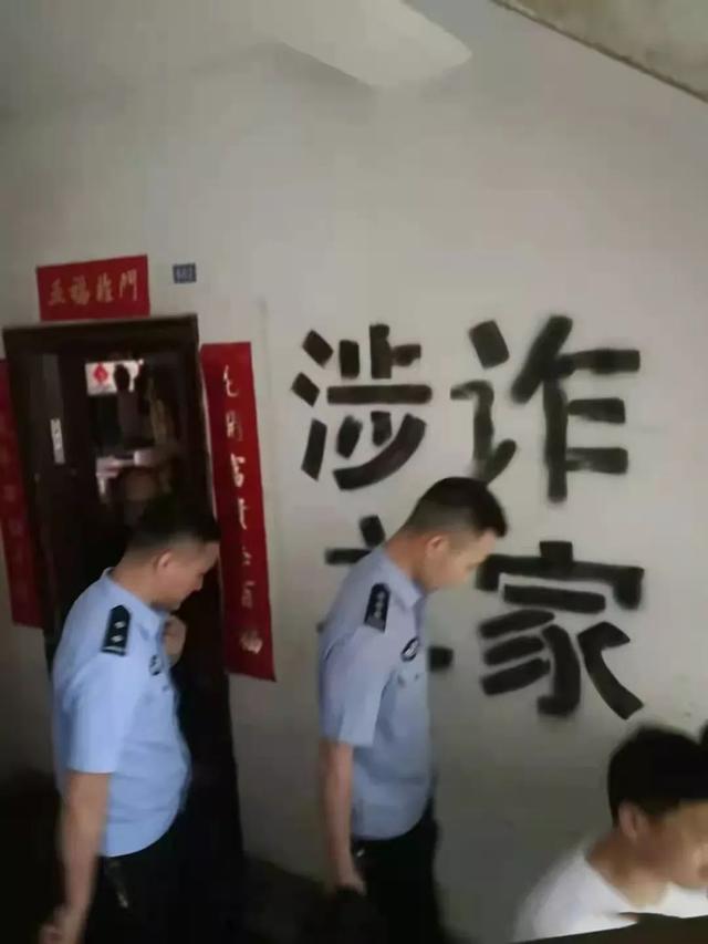 广西小伙被骗到缅北，拒绝做诈骗被打，跳楼逃生险遭活埋