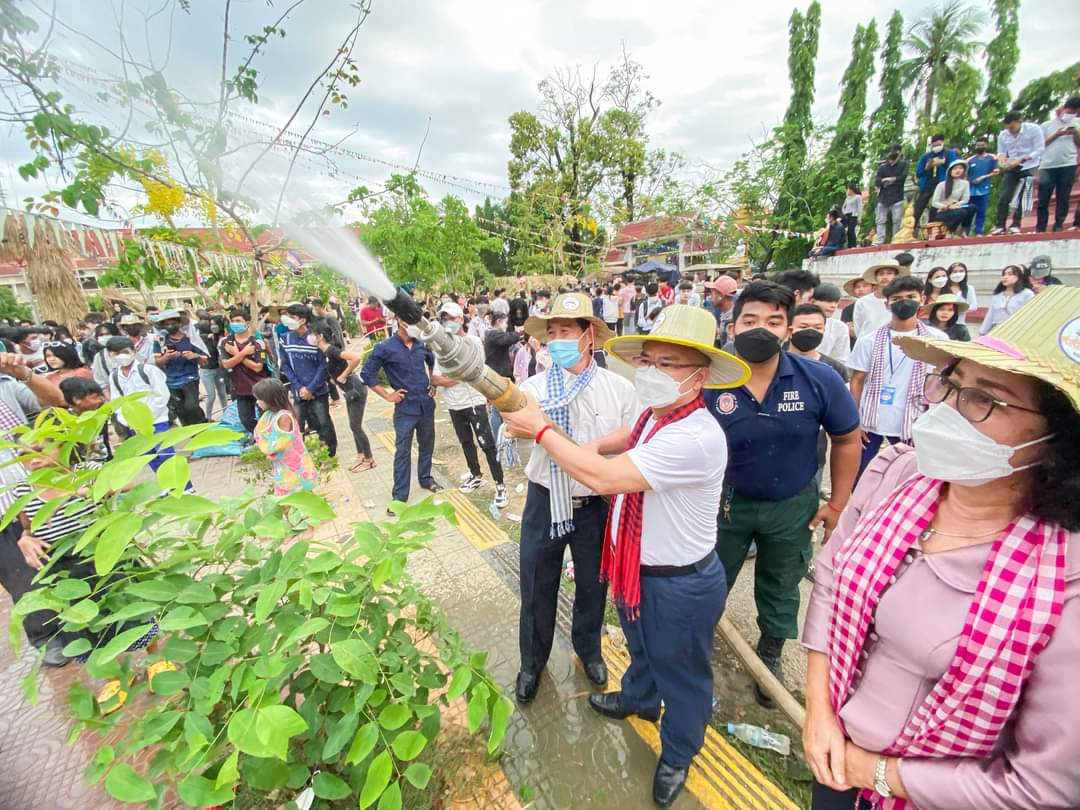 嗨爆！憋了2年，柬埔寨提前进入新年模式