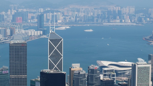 香港商经局局长会晤英国驻港副总领事 重申英方必须公正处理事件