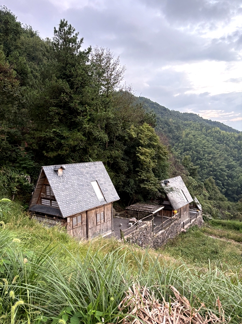 山间民宿