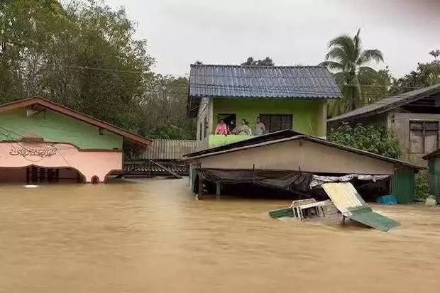 强降雨来袭秘鲁近100万人供水受影响