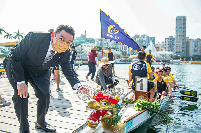 银娱举行龙舟下水祈福仪式 连续17年支持澳门国际龙舟赛