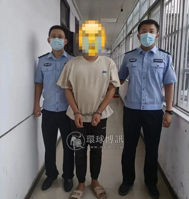 鄄城一男子在家中担任网赌平台客服被抓