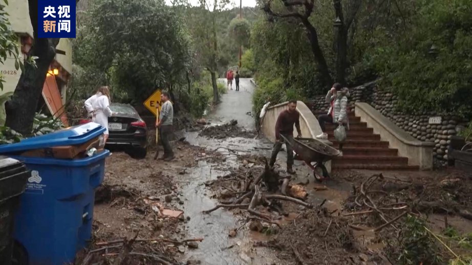 美国加州遭遇强降雨等极端天气 洛杉矶发生300多起泥石流