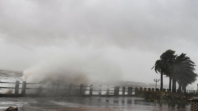 超强台风“摩羯”来袭，沿海多省份加强防御应对